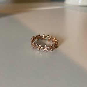 Pandora Daisy Ring Size 7 - Rose Gold